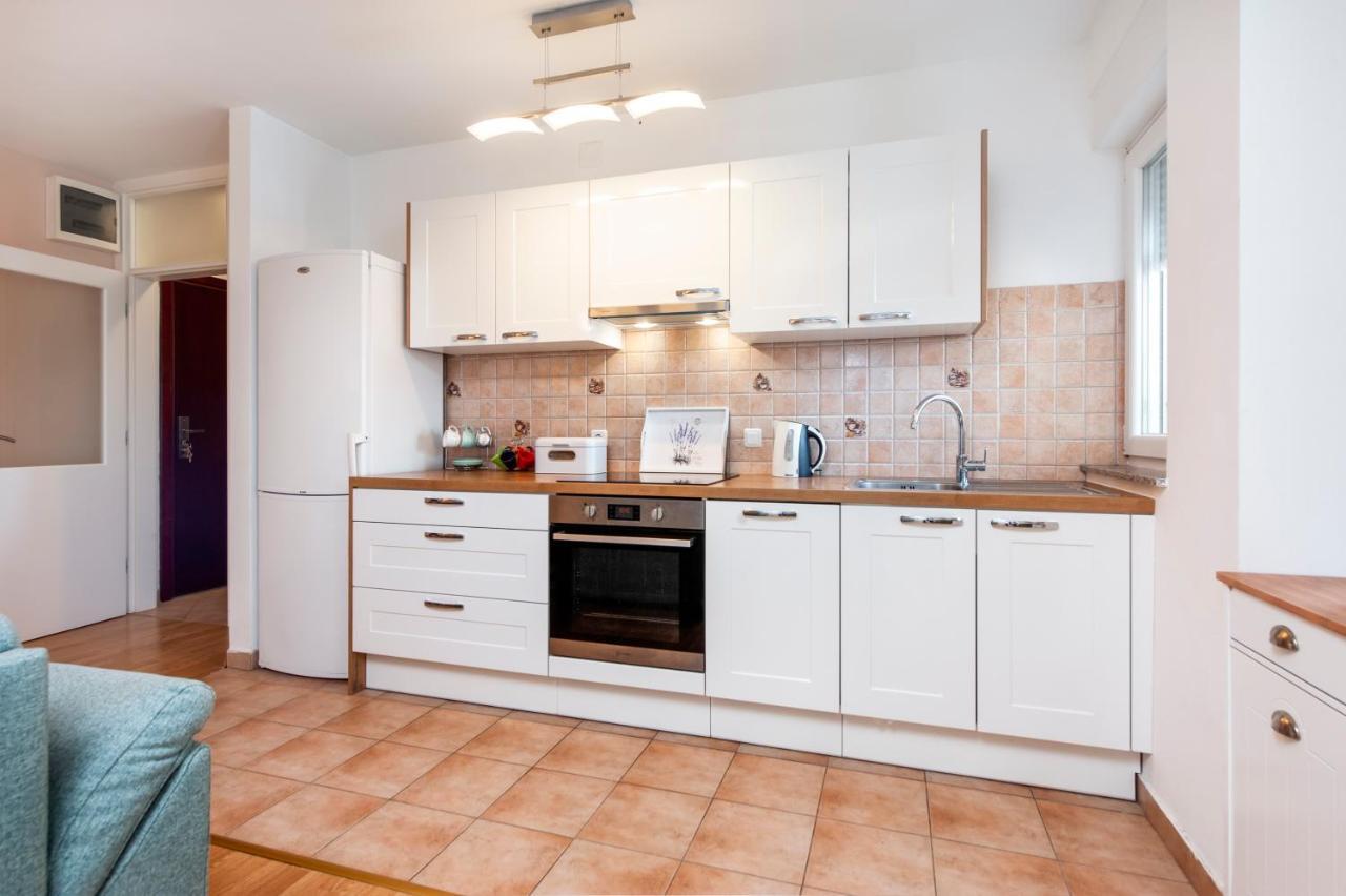 Apartment Deluxe Rovinj Exterior photo